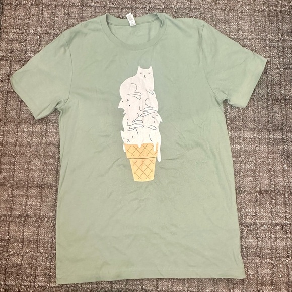 NWOT Cat Ice Cream Cone T-Shirt Size Medium - Picture 2 of 9